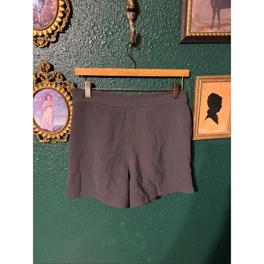 Lululemon Flat-Front Relaxed Short 4" Graphite Grey Sz 6